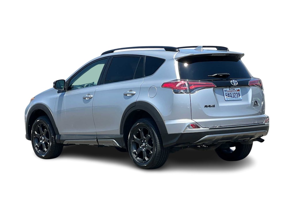 Thumbnail: 2018 Toyota RAV4 - 4