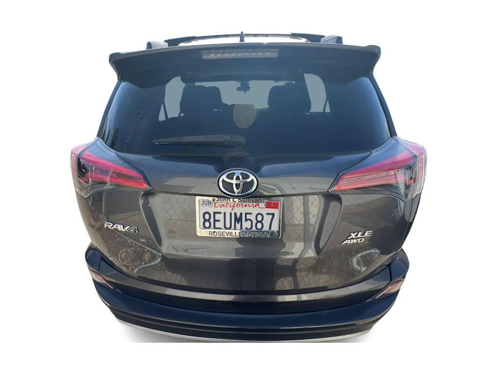 Thumbnail: 2018 Toyota RAV4 - 3