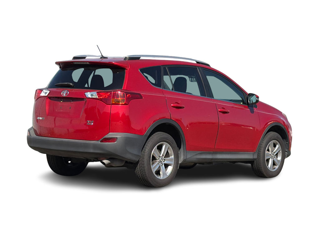 Thumbnail: 2015 Toyota RAV4 - 11