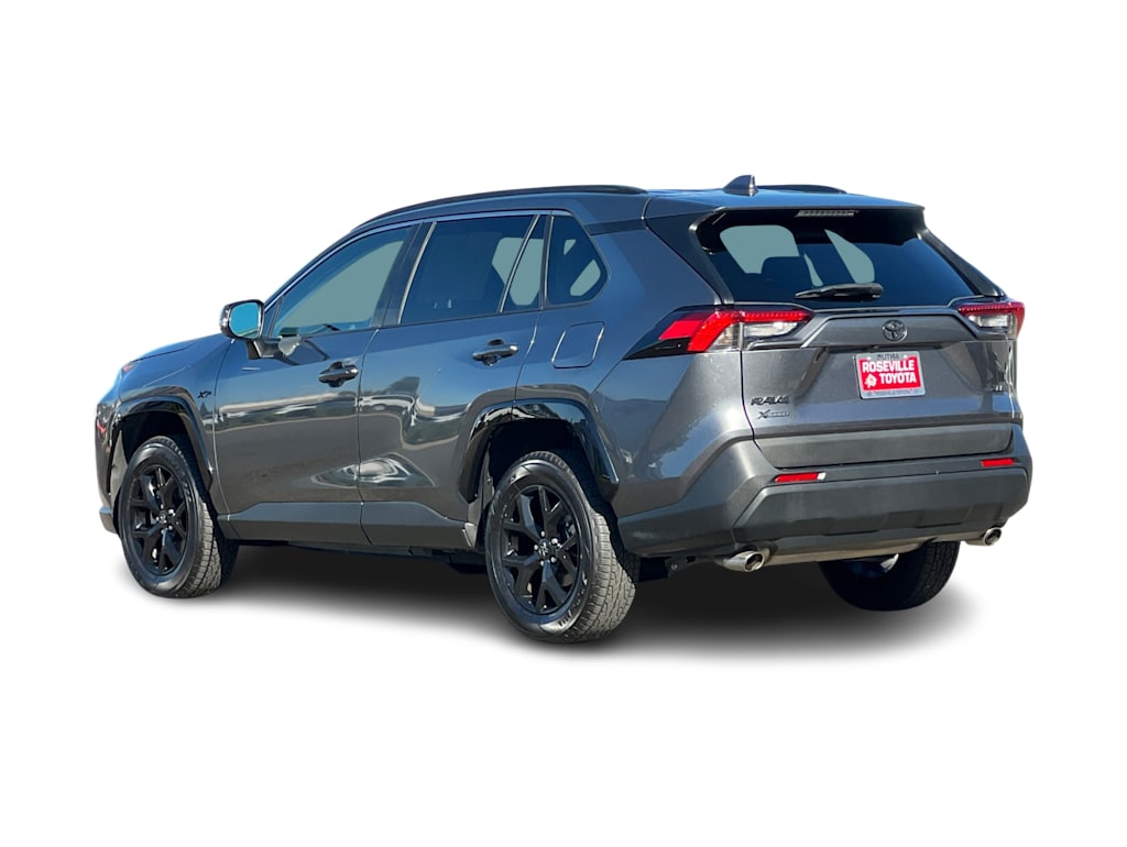 Thumbnail: 2021 Toyota RAV4 - 4