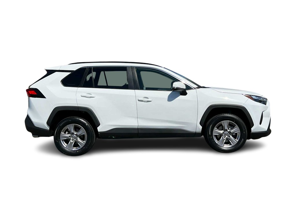 2022 Toyota RAV4 XLE 20