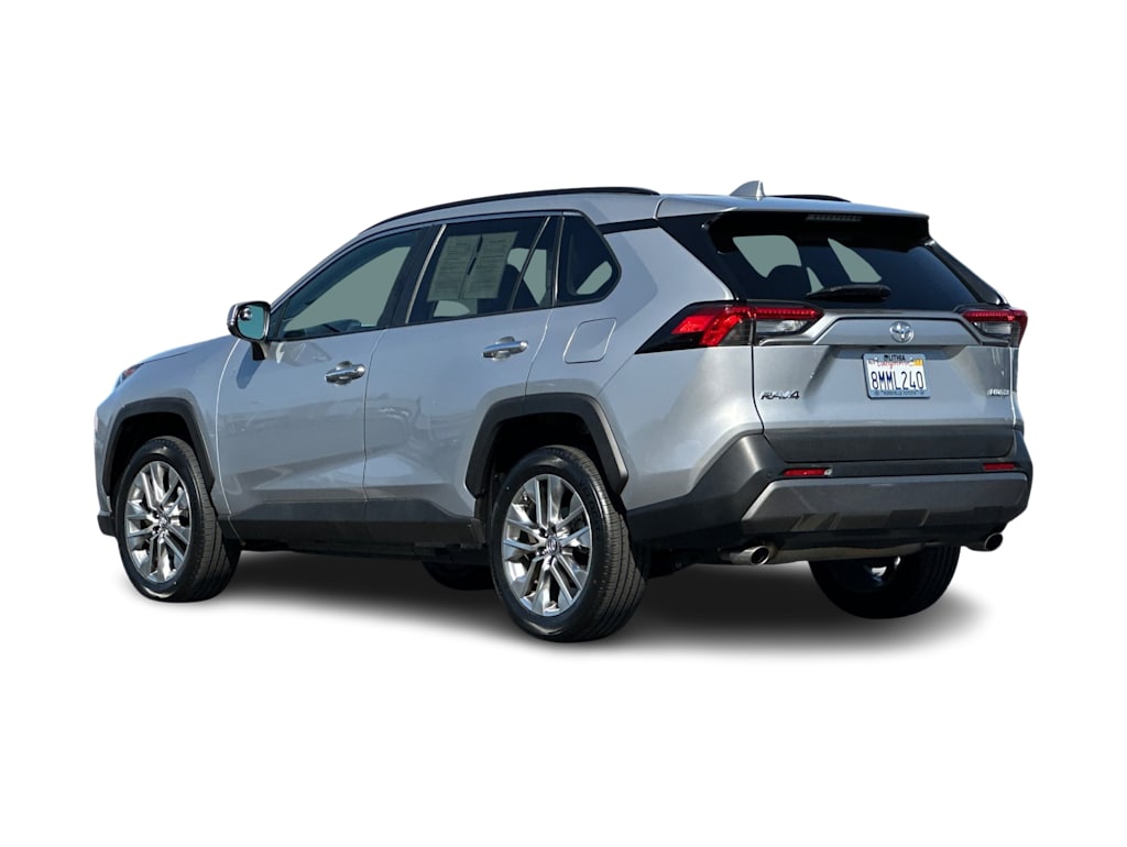 Thumbnail: 2019 Toyota RAV4 - 4