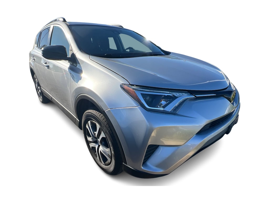 Thumbnail: 2017 Toyota RAV4 - 8