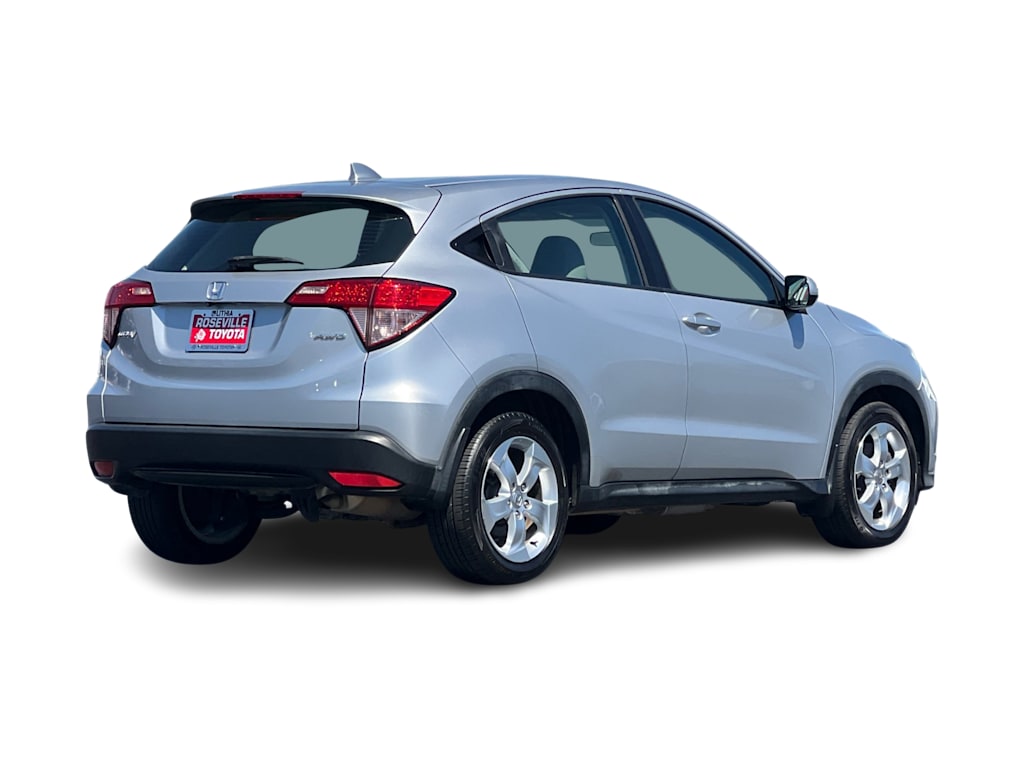Thumbnail: 2016 Honda HR-V - 18