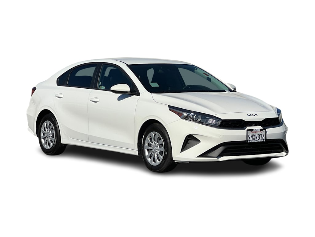 Thumbnail: 2024 Kia Forte - 18