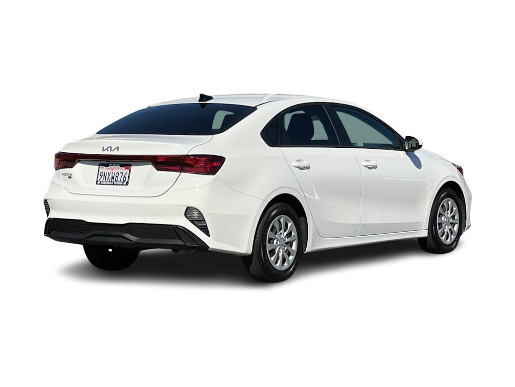 Thumbnail: 2024 Kia Forte - 17