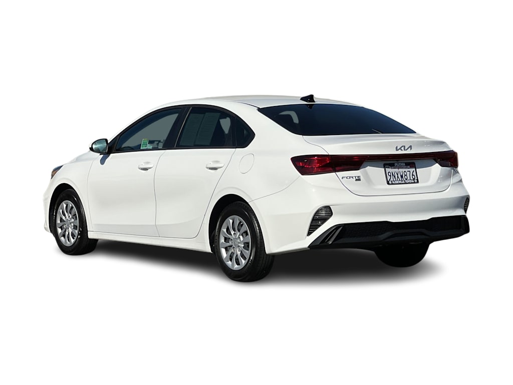 Thumbnail: 2024 Kia Forte - 4