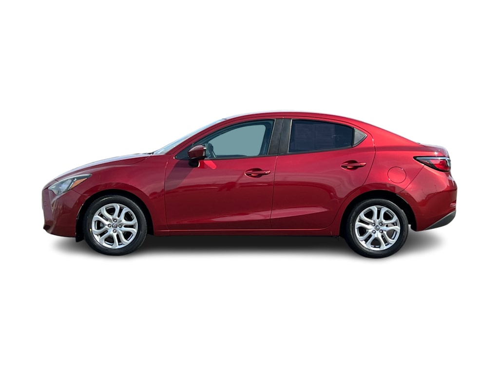 Thumbnail: 2018 Toyota Yaris iA - 3