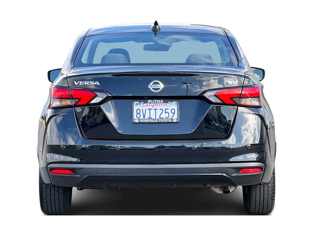 2021 Nissan Versa SV 5