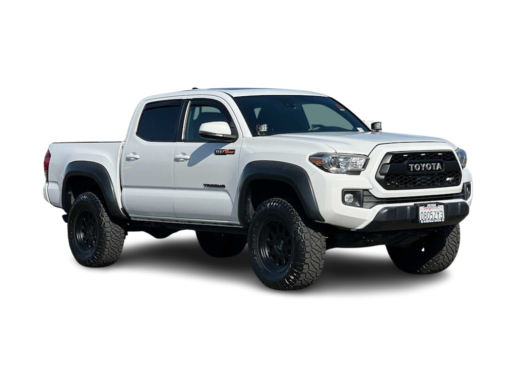 2019 Toyota Tacoma TRD Off-Road 17