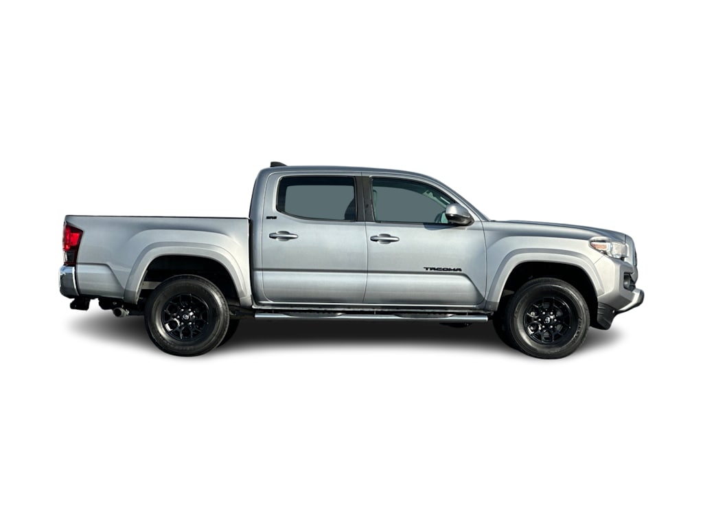 2020 Toyota Tacoma SR5 17