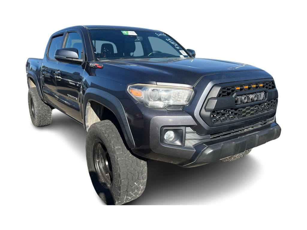 Thumbnail: 2019 Toyota Tacoma - 9