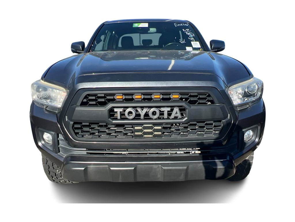 Thumbnail: 2019 Toyota Tacoma - 4
