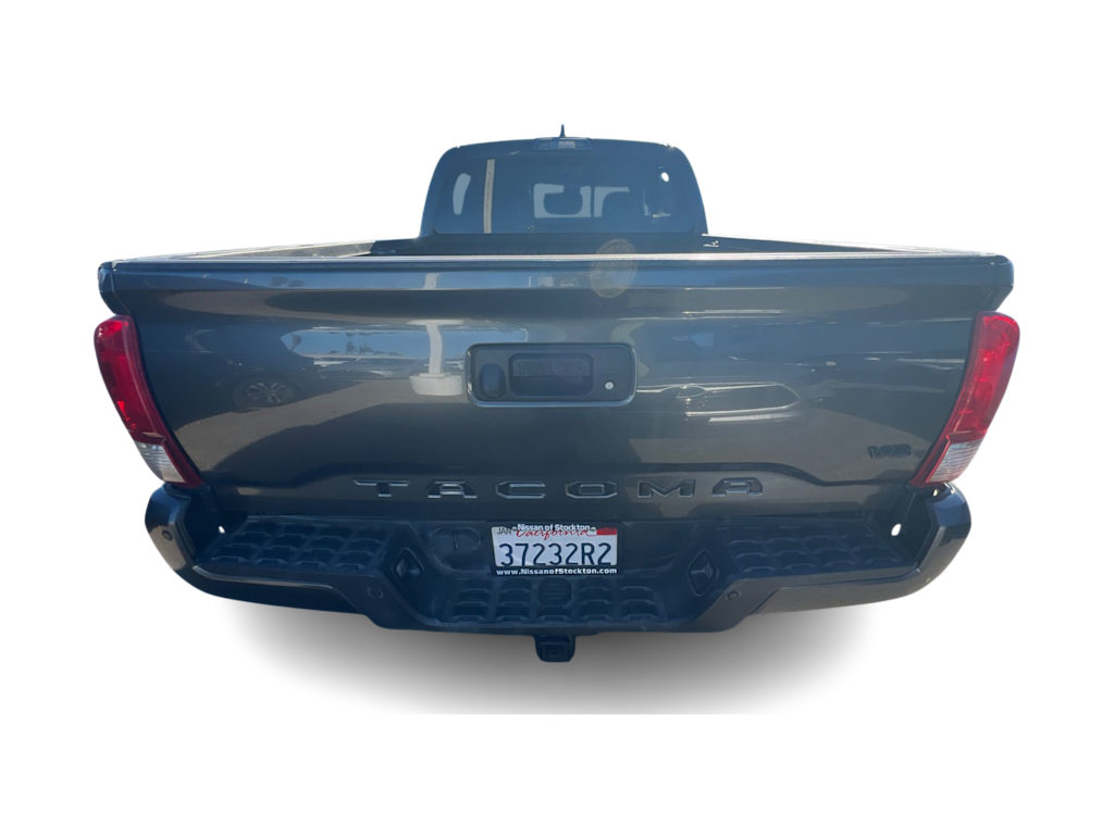 Thumbnail: 2019 Toyota Tacoma - 3