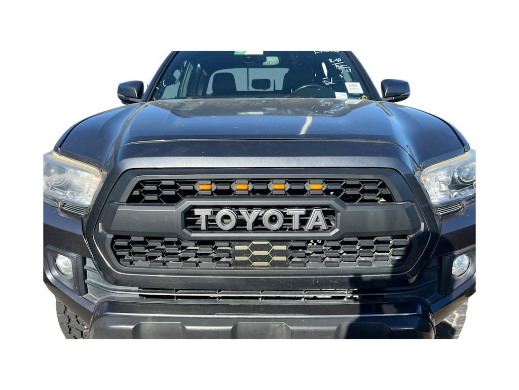 Thumbnail: 2019 Toyota Tacoma - 15