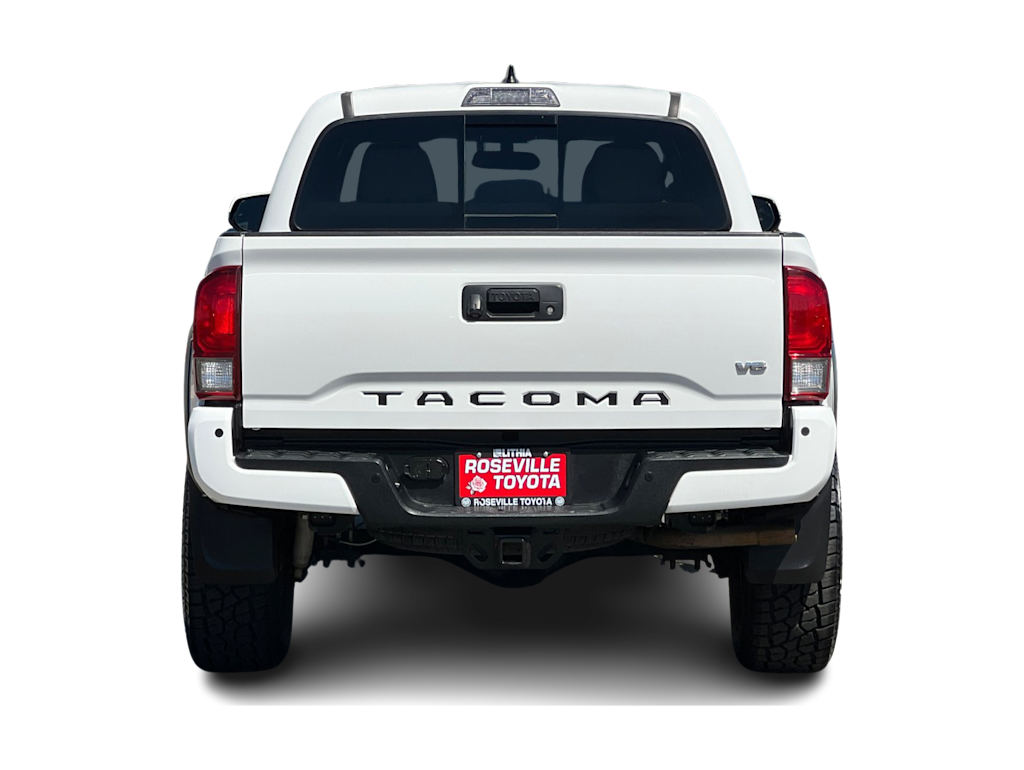 Thumbnail: 2017 Toyota Tacoma - 5