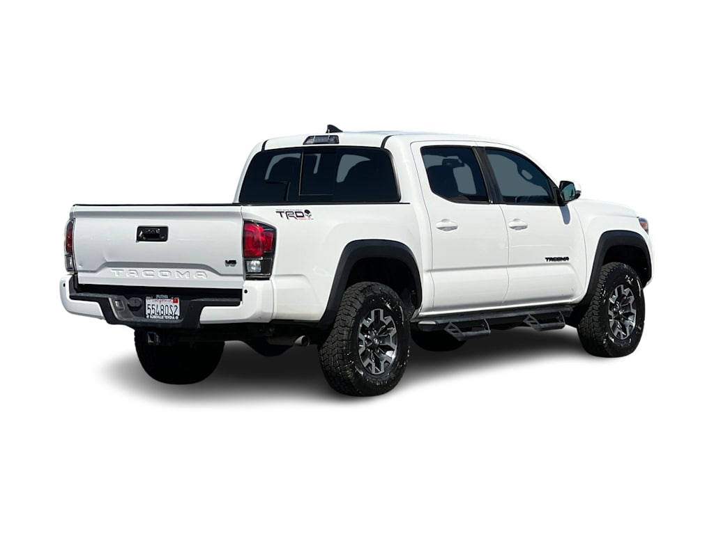 Thumbnail: 2019 Toyota Tacoma - 17