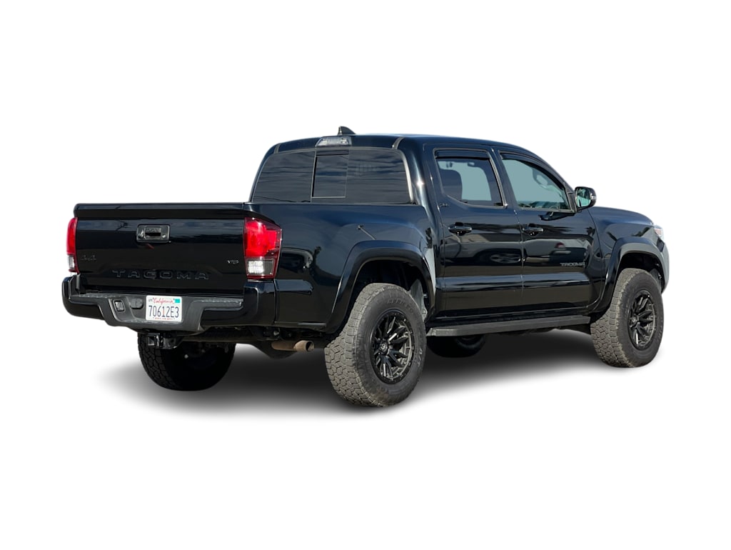 Thumbnail: 2021 Toyota Tacoma - 13