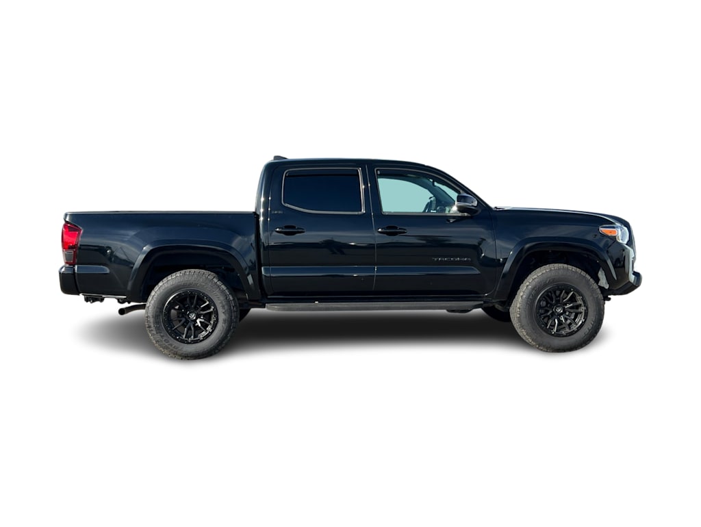 Thumbnail: 2021 Toyota Tacoma - 14