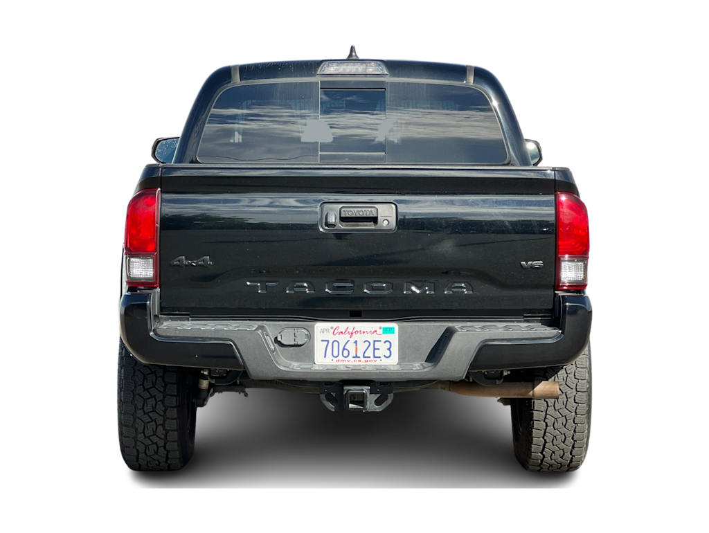 Thumbnail: 2021 Toyota Tacoma - 5
