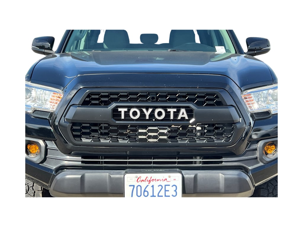 Thumbnail: 2021 Toyota Tacoma - 18