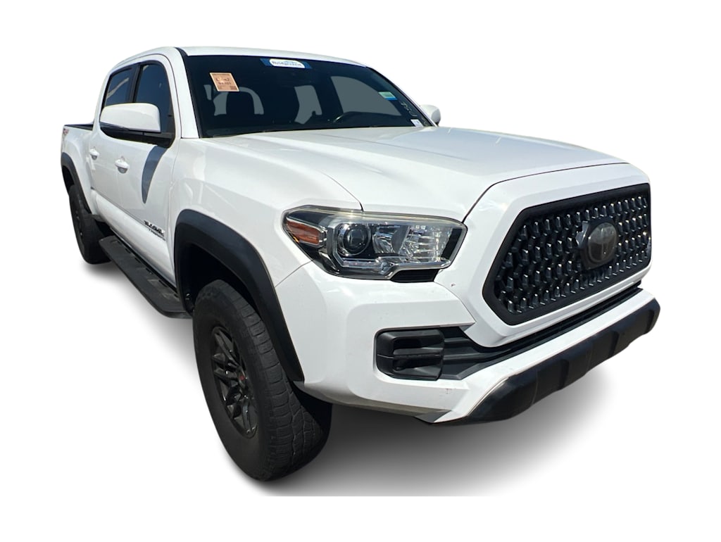 Thumbnail: 2018 Toyota Tacoma - 9