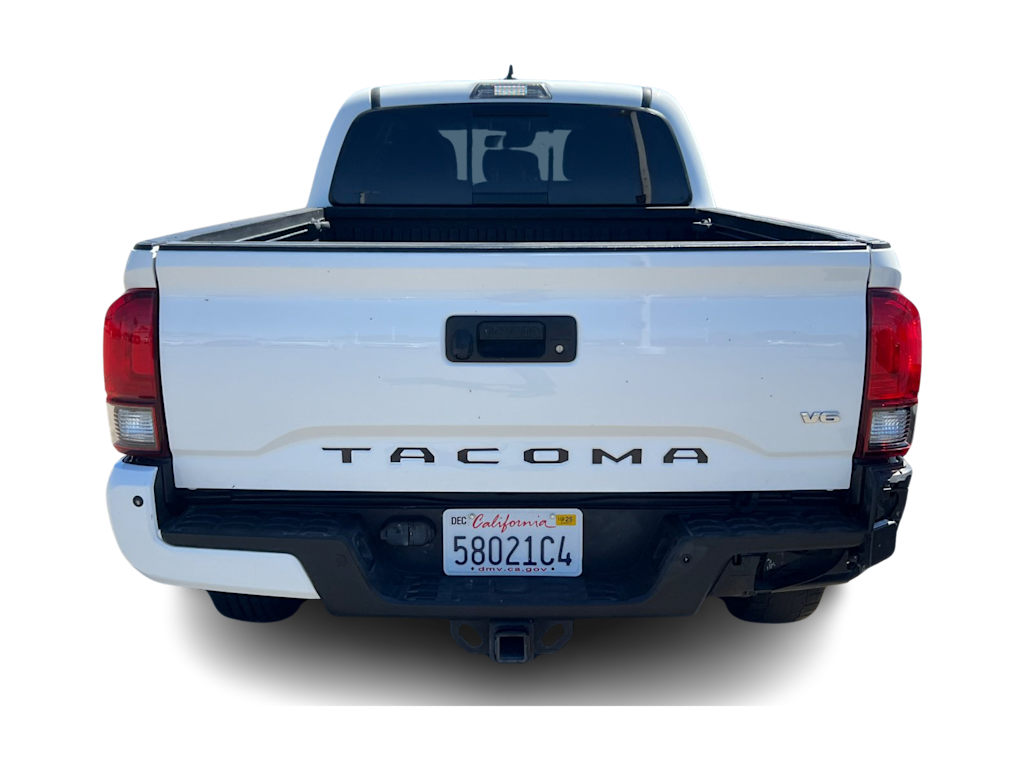 Thumbnail: 2018 Toyota Tacoma - 3