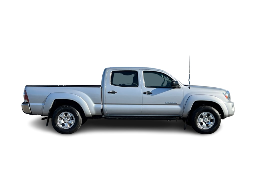 Thumbnail: 2011 Toyota Tacoma - 19