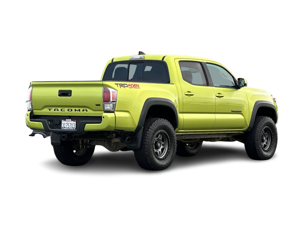 Thumbnail: 2023 Toyota Tacoma - 17