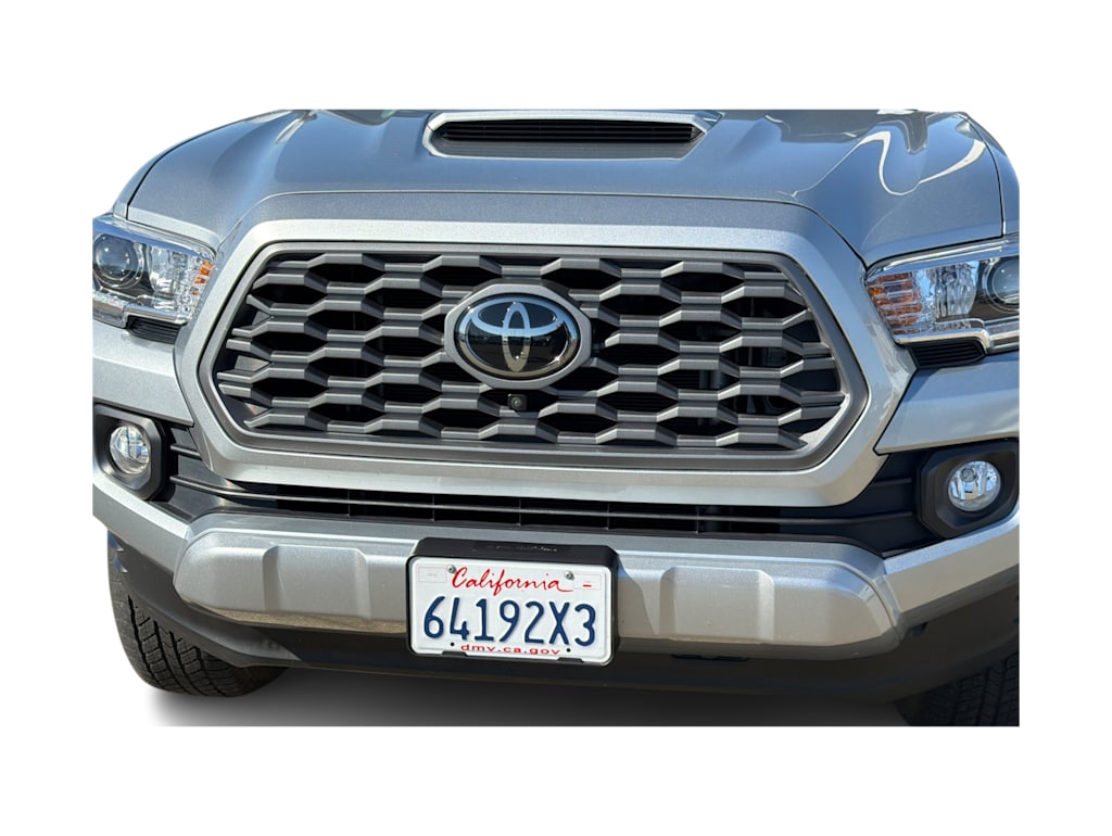 Thumbnail: 2023 Toyota Tacoma - 16