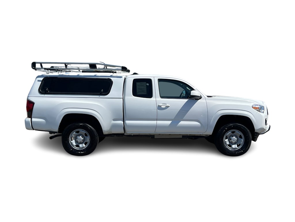 Thumbnail: 2023 Toyota Tacoma - 20