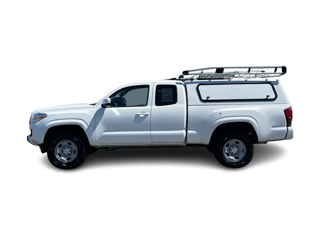 Thumbnail: 2023 Toyota Tacoma - 3