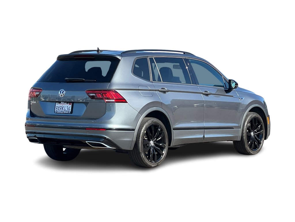 Thumbnail: 2021 Volkswagen Tiguan - 17