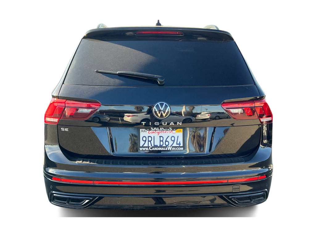 Thumbnail: 2022 Volkswagen Tiguan - 3