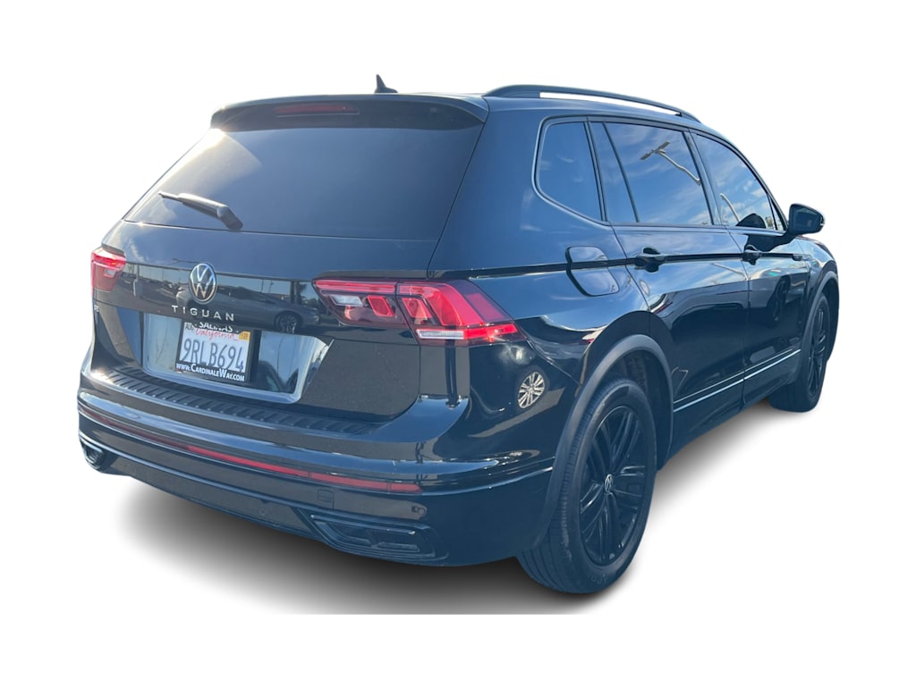 Thumbnail: 2022 Volkswagen Tiguan - 9