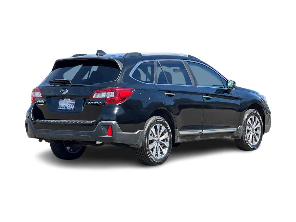 Thumbnail: 2018 Subaru Outback - 18
