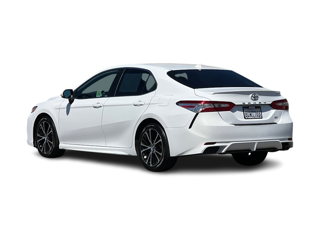 Thumbnail: 2019 Toyota Camry - 4