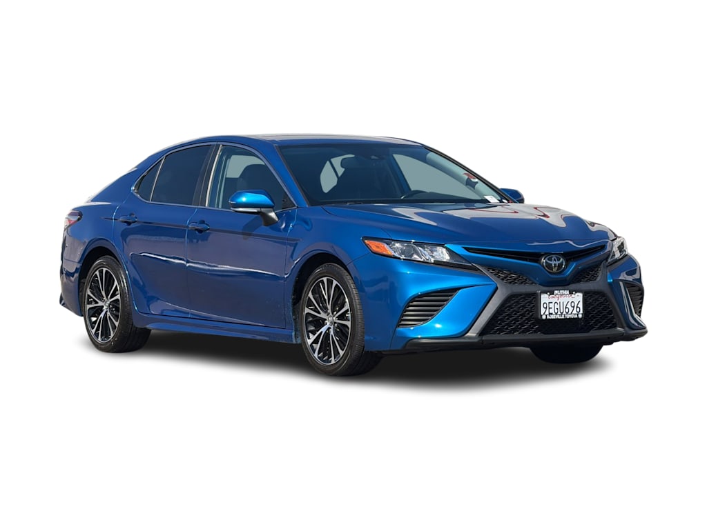 Thumbnail: 2019 Toyota Camry - 18