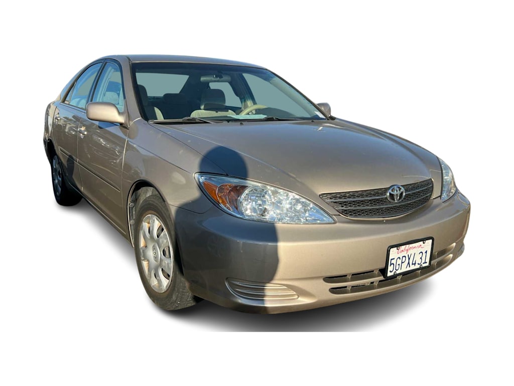 2004 Toyota Camry LE 10