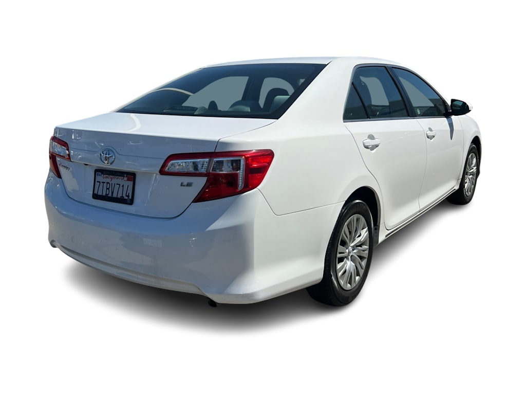 Thumbnail: 2014 Toyota Camry - 9