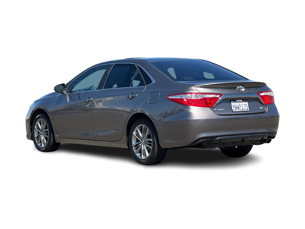 Thumbnail: 2017 Toyota Camry - 4