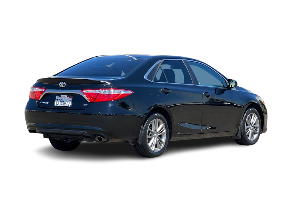 Thumbnail: 2016 Toyota Camry - 17