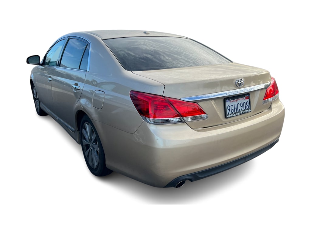 Thumbnail: 2011 Toyota Avalon - 2