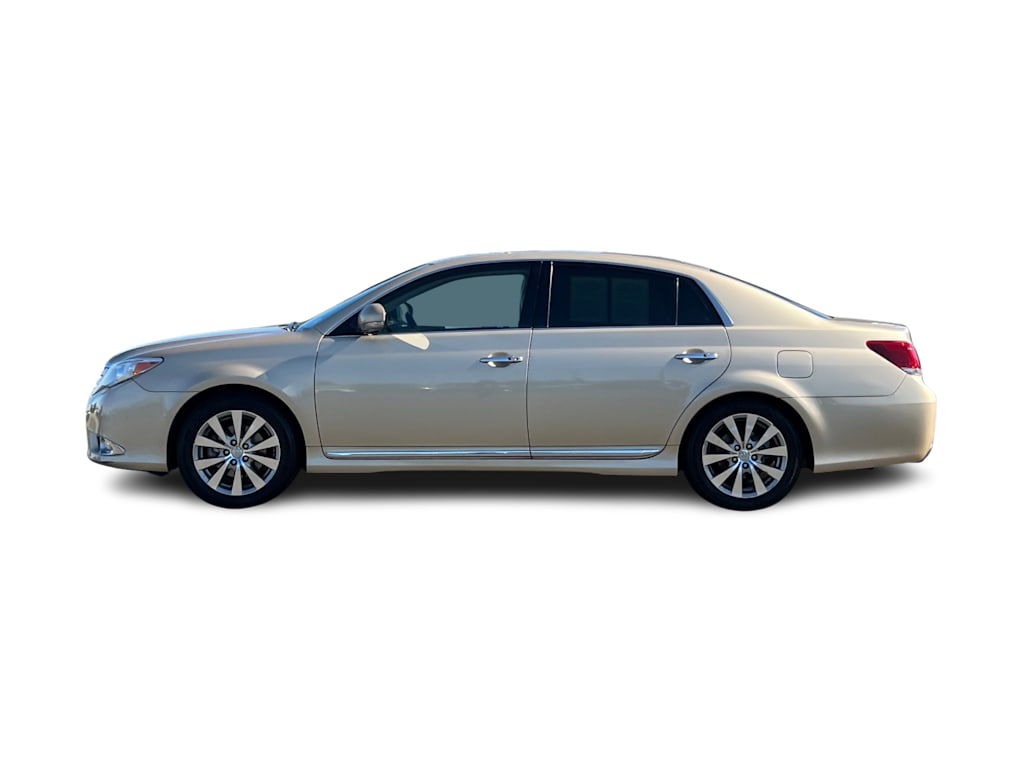 Thumbnail: 2011 Toyota Avalon - 3