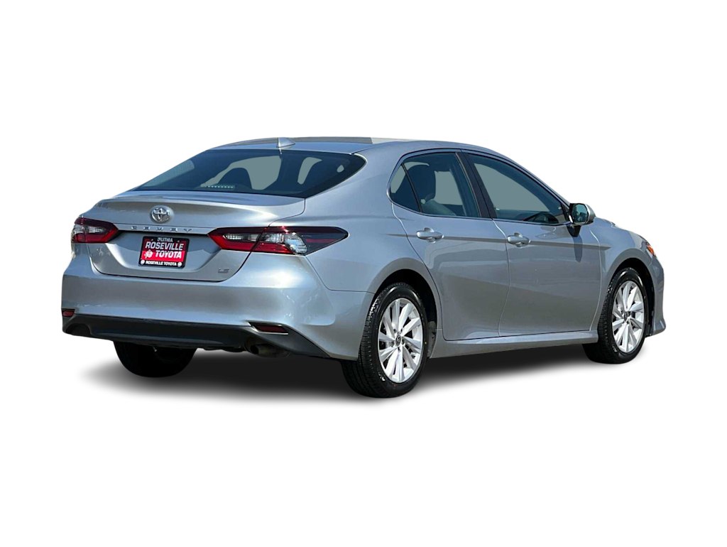 2023 Toyota Camry LE 17