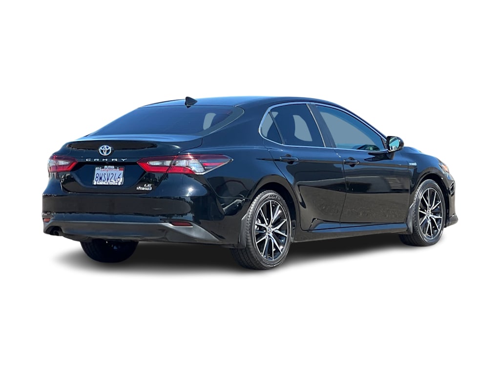 Thumbnail: 2021 Toyota Camry - 18