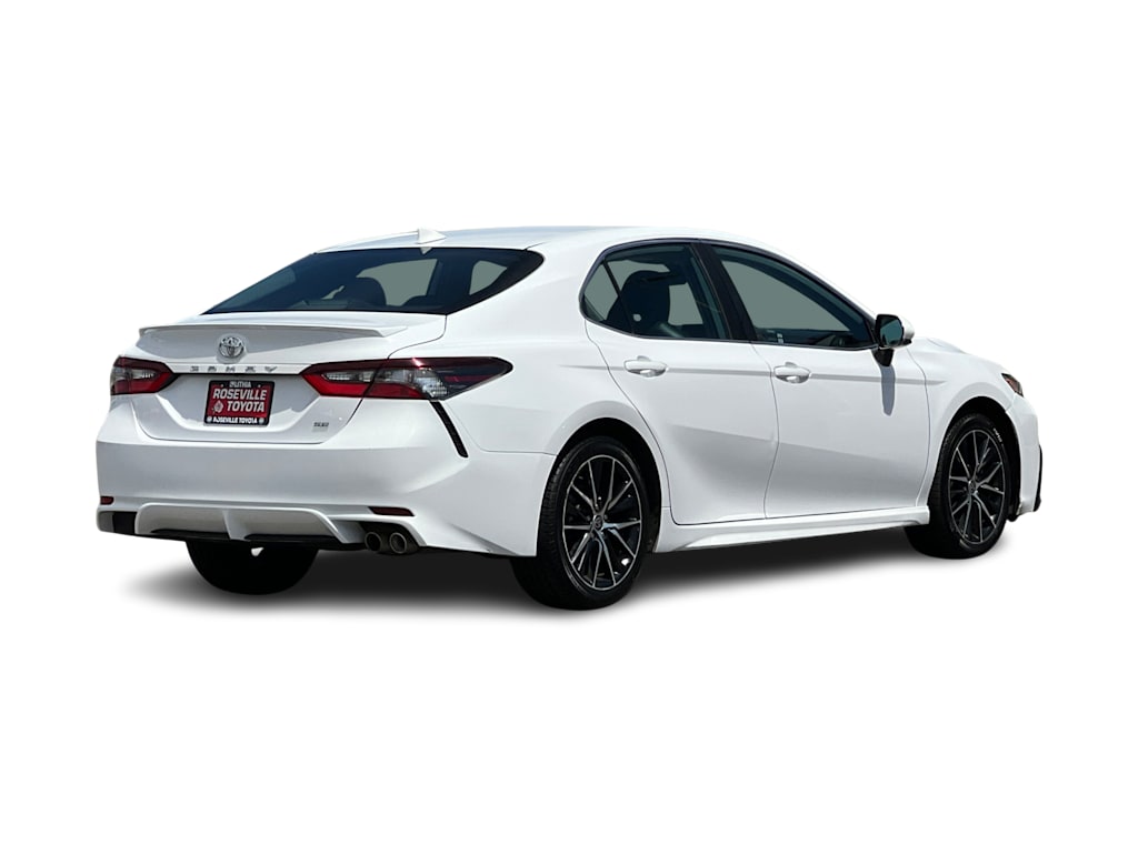 Thumbnail: 2021 Toyota Camry - 17