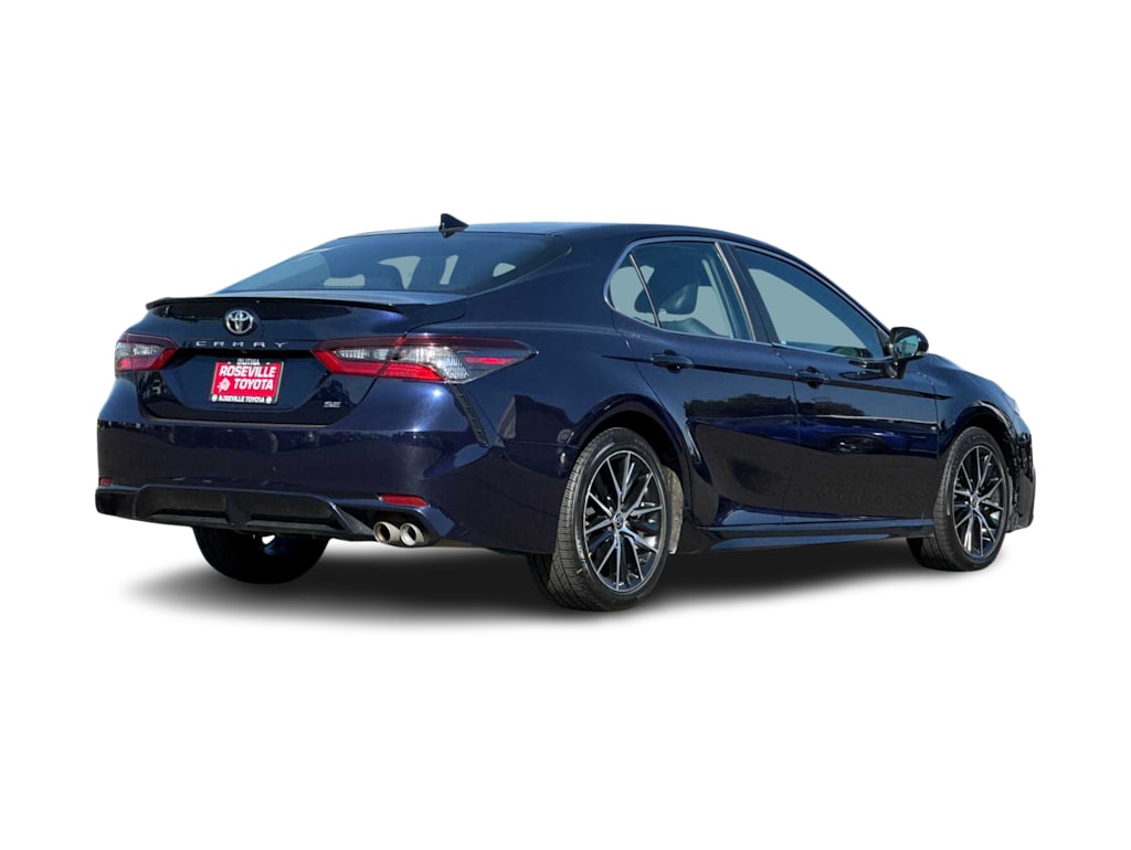 2022 Toyota Camry SE 17