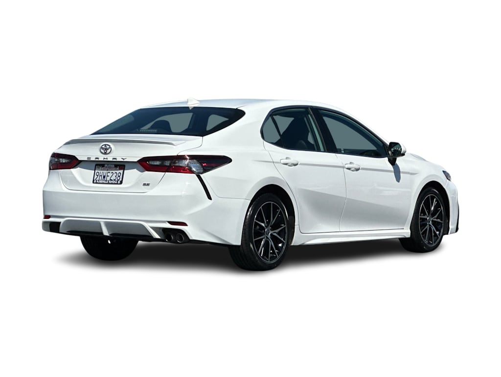 Thumbnail: 2021 Toyota Camry - 17