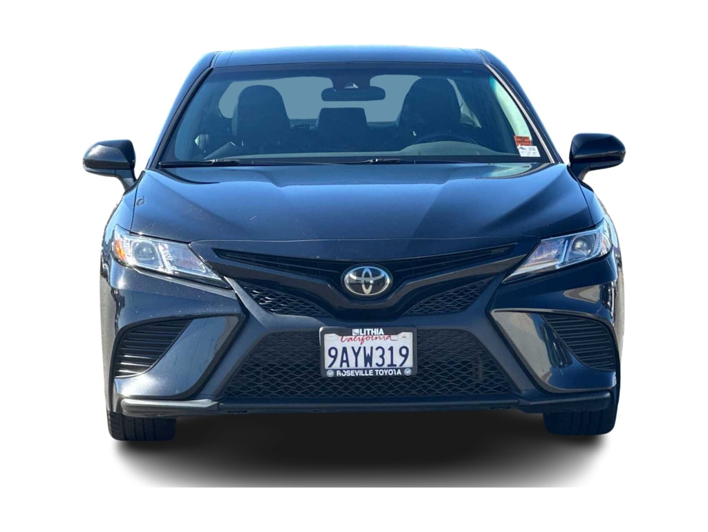 2020 Toyota Camry SE 6